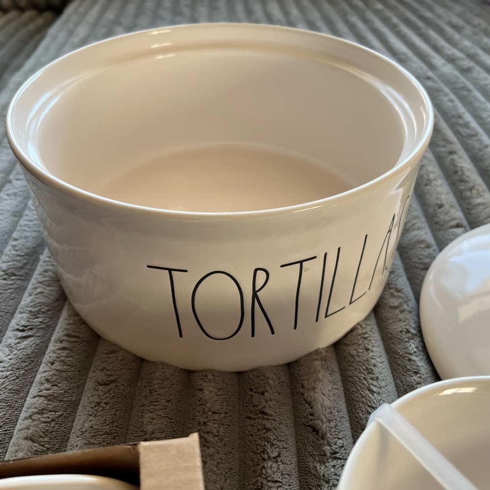4pc taco set - Picture 2 of 5